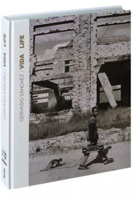 VIDA / LIFE | 9788416965083 | SÁNCHEZ, GERVASIO | Llibreria La Puça | Llibreria online d'Arsèguel - Comprar llibres en català online - Llibres Andorra i Pirineu