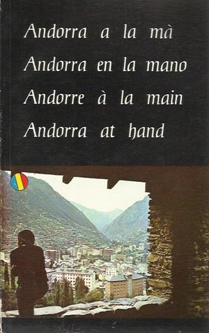 ANDORRA A LA MA | andorra | Llibreria La Puça | Llibreria online d'Arsèguel - Comprar llibres en català online - Llibres Andorra i Pirineu