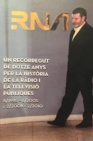 UN RECORREGUT DE DOTZE ANYS PER LA HISTORIA DE LA RÀDIO I LA TELEVISIÓ PÚBLIQUES | 9789992031940 | CASTELLET, ENRIC | Llibreria La Puça | Llibreria online d'Arsèguel - Comprar llibres en català online - Llibres Andorra i Pirineu